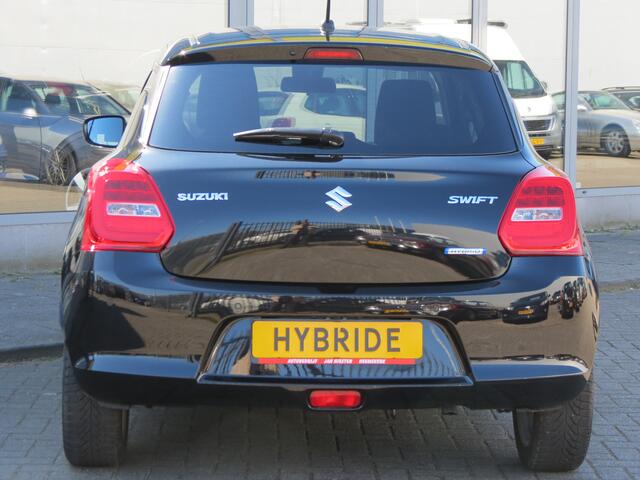 Suzuki SWIFT 1.2 Style Smart Hybrid Stoelverwarming | Android & Carplay | Parkeersensoren | Rijklaarprijs incl. 1 jaar Bovag garantie