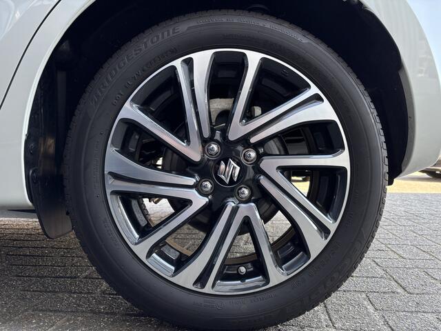 Suzuki SWIFT 1.2 Style Smart Hybrid