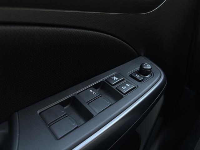 Suzuki SWIFT 1.2 Style Smart Hybrid
