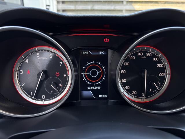 Suzuki SWIFT 1.2 Style Smart Hybrid