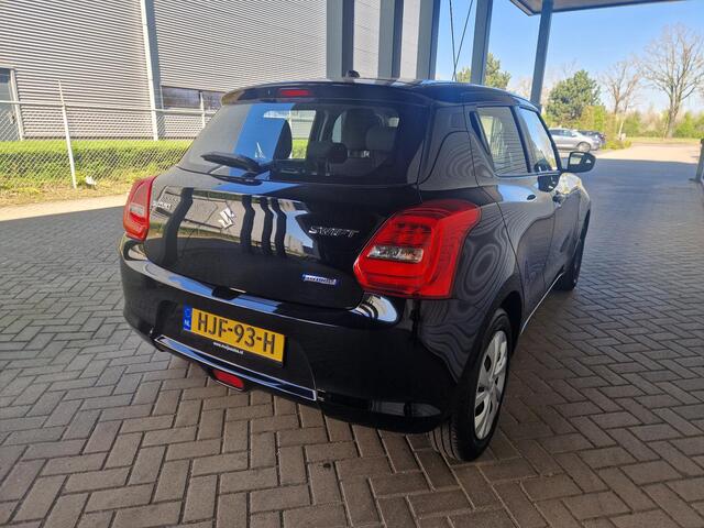 Suzuki SWIFT 1.2 Comfort Smart Hybrid