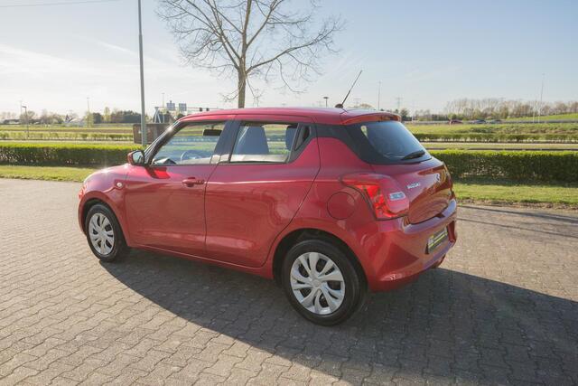 Suzuki SWIFT 1.2 Comfort Smart Hybrid