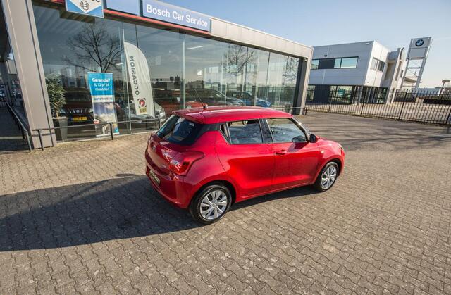 Suzuki SWIFT 1.2 Comfort Smart Hybrid