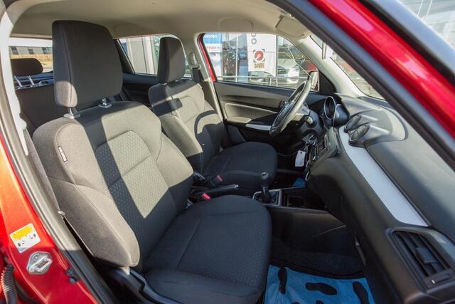 Suzuki SWIFT 1.2 Comfort Smart Hybrid