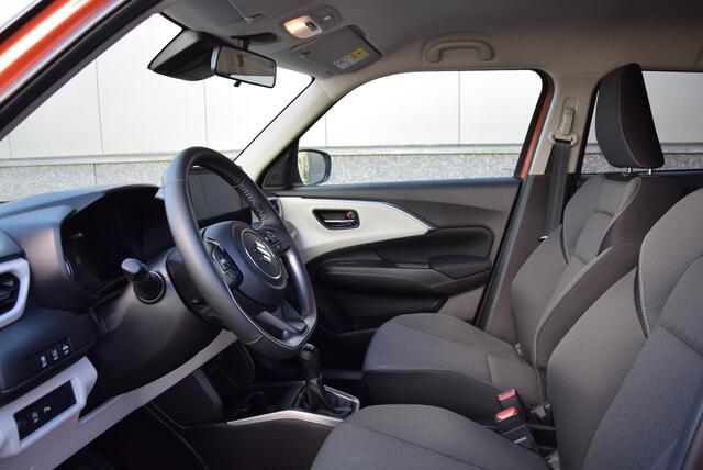 Suzuki SWIFT 1.2 Style Smart Hybrid | Apple carplay/android | Stoelverwarming | Dodehoek detectie |
