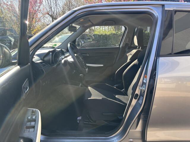 Suzuki SWIFT 1.0 Stijl