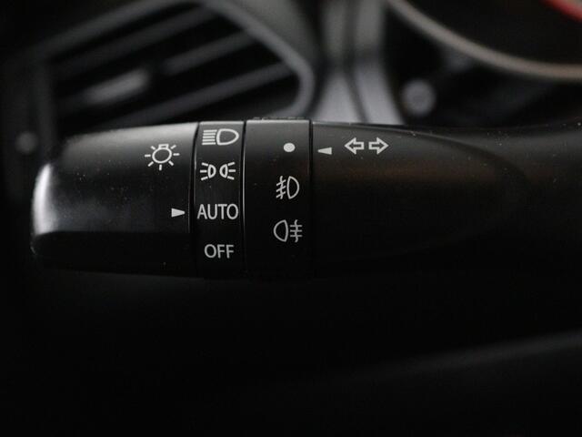 Suzuki SWIFT 1.2 Style Smart Hybrid | Automaat | Apple Carplay / Android Auto (Navigatie) | Cruise control | Climate control | Navigatie | Keyless entry