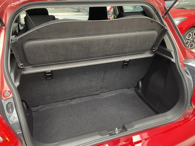 Suzuki SWIFT 1.4 Sport Smart Hybrid [ ADAPTIEVE CRUIS I CLIMA I CAMERA & STOE