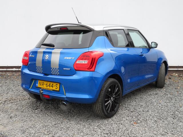 Suzuki SWIFT 1.0 Stijl Smart Hybrid Turbo, Trekhaak, 17 inch, Achteruitrijcamera, Carplay en Dealer onderhouden!