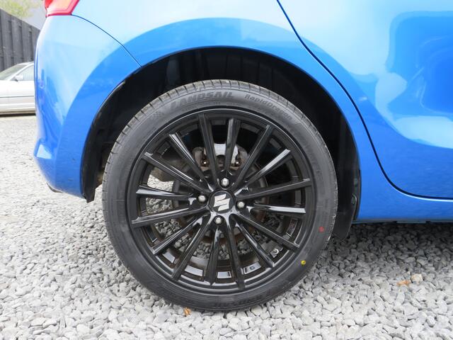 Suzuki SWIFT 1.0 Stijl Smart Hybrid Turbo, Trekhaak, 17 inch, Achteruitrijcamera, Carplay en Dealer onderhouden!