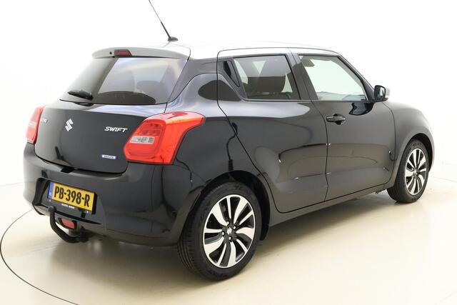 Suzuki SWIFT 1.2 Stijl Smart Hybrid 90pk | Navigatie | Camera | Trekhaak | Cruise Control | Stoelverwarming | Lichtmetalen Velgen