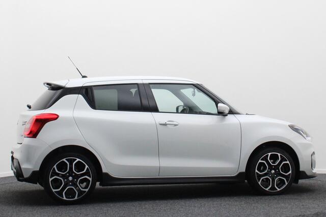 Suzuki SWIFT 1.4 Sport Smart Hybrid Camera, ACC, Apple Carplay, Stoelverwarming, Dodehoeksensor