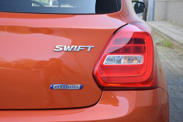Suzuki SWIFT 1.2 Style Smart Hybrid | Apple carplay/android | Elektrisch inklapbare spiegels | Stoelverwarming |
