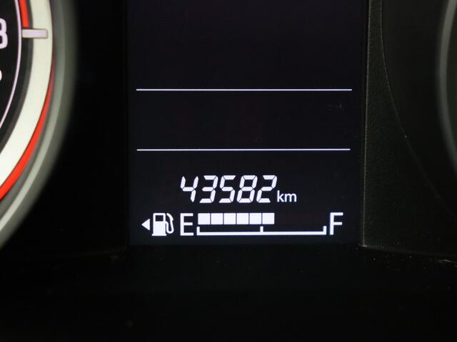 Suzuki SWIFT 1.2 Select I Navigatie I Airco I Stoelverwarming Voor I Camera I 1e Eigenaar I USB I