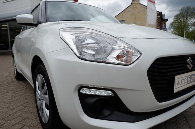 Suzuki SWIFT 1.2 Comfort Smart Hybrid Rijklaarprijs 12MND BOVAG Garantie!