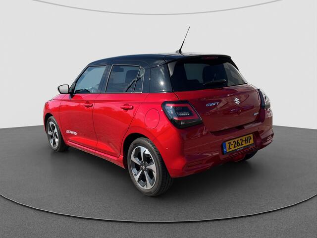 Suzuki SWIFT 1.2 Style Smart Hybrid DEMO > wacht op fotomoment