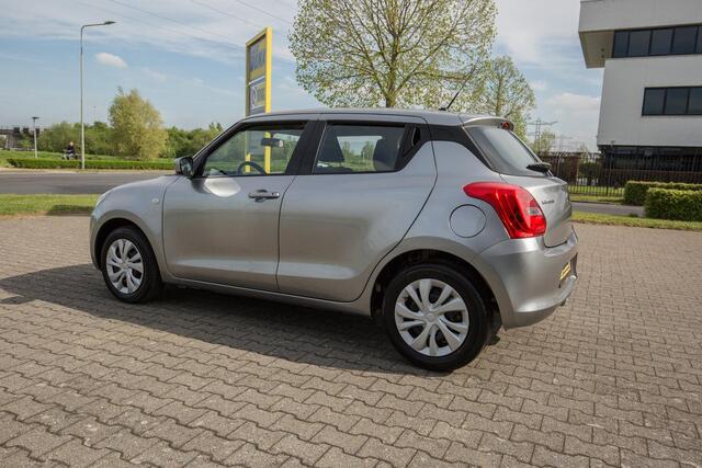 Suzuki SWIFT 1.2 Comfort Smart Hybrid 1 jaar garantie