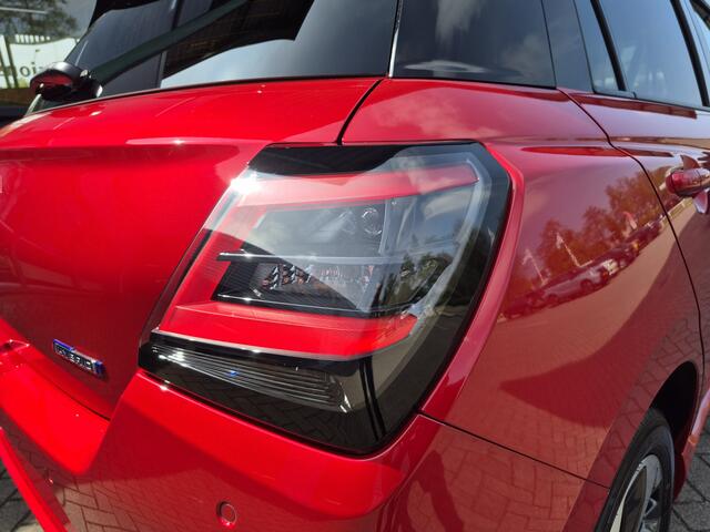 Suzuki SWIFT 1.2 Style Smart Hybrid CVT Automaat 83pk | Cruise Control | Climate Control | Navigatie | Autonaat |
