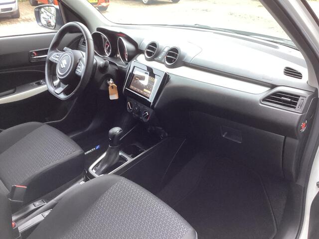 Suzuki SWIFT 1.2 Select Smart Hybrid Automaat Parelmoer camera lm velgen weinig kilometers.