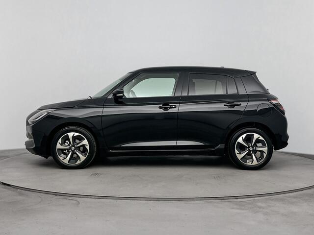 Suzuki SWIFT 1.2 Style Smart Hybrid | Stoelverwarming | Parkeersensoren | Achteruitrijcamera | Bi-tone Metallic lak |