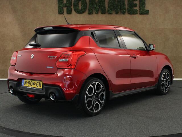 Suzuki SWIFT 1.4 Sport Smart Hybrid - CRUISE CONTROL ADAPTIEF - NAVIGATIE - DODEHOEKDETECTIE - ACHTERUITRIJCAMERA - STOELVERWARMING VOORZIJDE - LICHTMETALEN VELGEN 17 INCH - CLIMATE CONTROL - SPORTSTOELEN - BLUETOOTH TELEFOONVOORBEREIDING