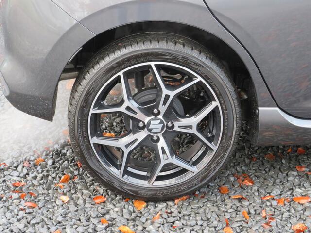 Suzuki SWIFT 1.2 Select Smart Hybrid, SPECIALE JUBILEUM EDITIE!! 17 inch Velgen, Striping pakket en Sharkfinantenne