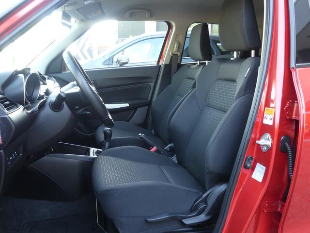 Suzuki SWIFT 1.2 Select Smart Hybrid, Adaptive Cruise Control, Trekhaak afneembaar, 17" Velgen, Android Caraudio, Airco, Stoelverwarming.