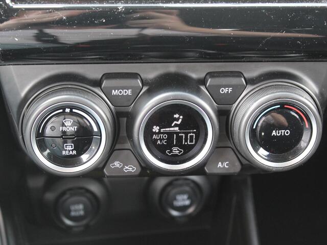 Suzuki SWIFT 1.0 Stijl Smart Hybrid / Navigatie + Apple Carplay/Android Auto / Climate Control Adaptief / Achteruitrijcamera / Cruise Control / Keyless Entry & Start /