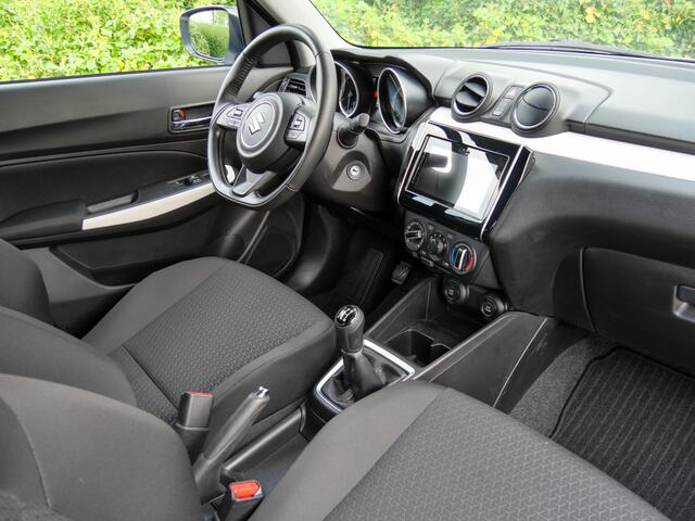 Suzuki SWIFT 1.2 Select Smart Hybrid | CAMERA | APPLE CARPLAY |