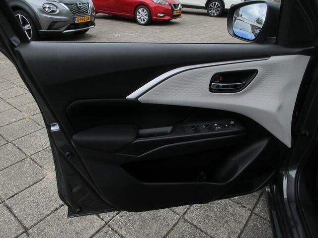 Suzuki SWIFT 1.2 Style Smart Hybrid