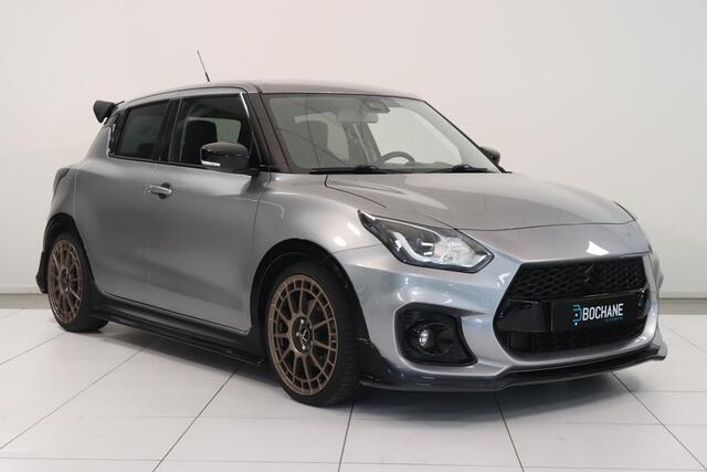 Suzuki SWIFT 1.4 Sport Smart Hybrid | Camera | Climate Control | 18"Lichtmetaal | Body kit | AppleCarplay AndroidAuto | LED |