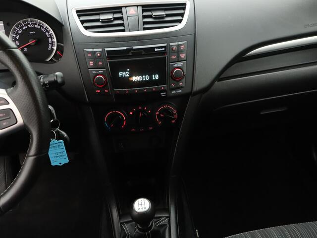 Suzuki SWIFT 1.2 Bandit EASSS Airco | Cruise Control | Stoelverwarming | Lichtmetalen Velgen |