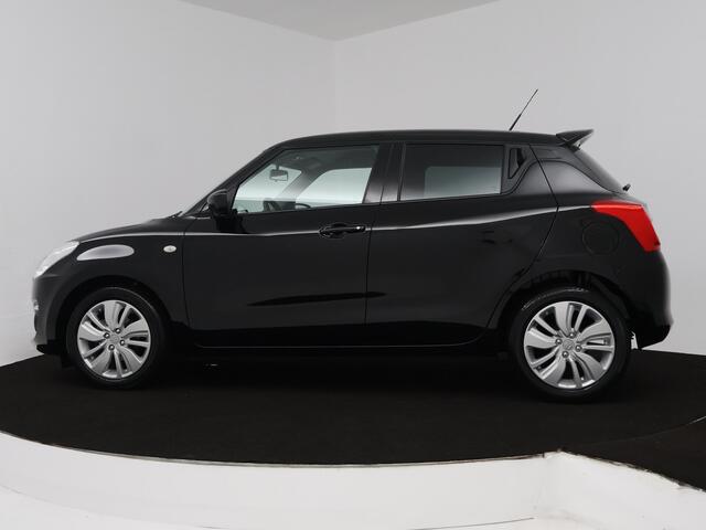 Suzuki SWIFT 1.0 Select | Apple Carplay / Android Auto (Navigatie) | Camera | LM velgen | Airco | Stoelverwarming |