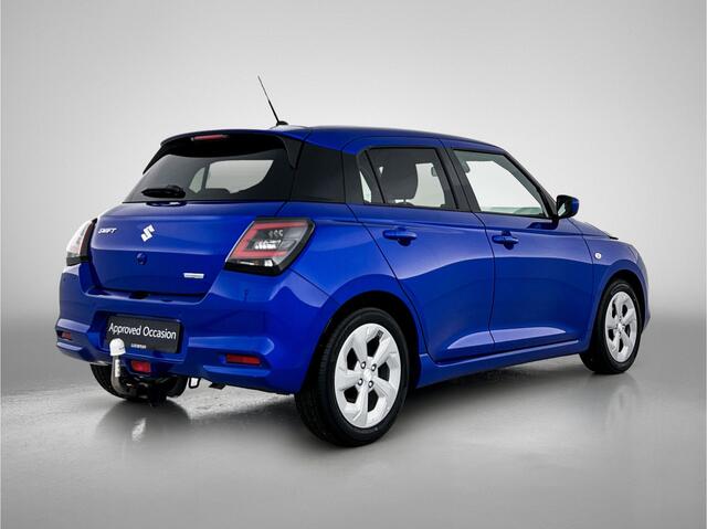 Suzuki SWIFT 1.2 Style Smart Hybrid | Stoelverwarming | Aircondtioning | Trekhaak | Camera | Dodehoek assistent |