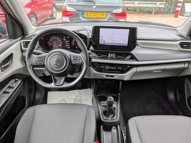 Suzuki SWIFT 1.2 Select Smart Hybrid,Navi,Camera,Pdc.