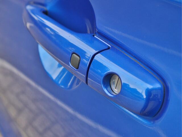 Suzuki SWIFT 1.2 Style Smart Hybrid CVT Automaat Navigatie | Keyless | LED | Stoelverwarming |