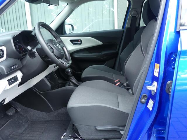 Suzuki SWIFT 1.2 Select Smart Hybrid AUTOMAAT, Cruise Control, Navigatie, Apple Carplay, Android-Auto, Achteruitrijcamera.