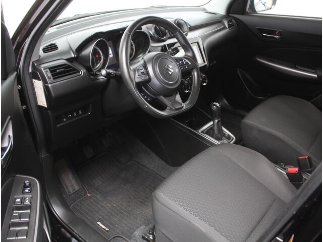 Suzuki SWIFT 1.2 Style Smart Hybrid | CARPLAY | CAMERA | NAVI | KEYLESS | LMV | PDC