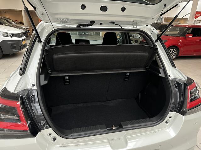 Suzuki SWIFT 1.2 Style SmartHybrid. [ CLIMATE I ADAPTIVE CRUISE I CARPLAY ]