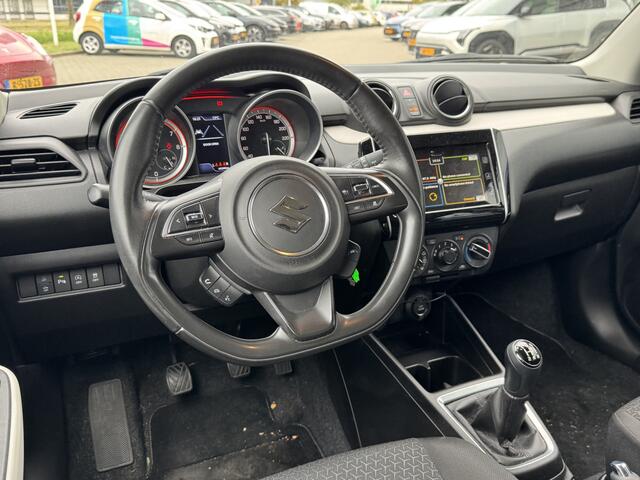 Suzuki SWIFT 1.2 Select Smart Hybrid 1ste Eigenaar Fabrieksgarantie Trekhaak info: M.Safari 0492588976