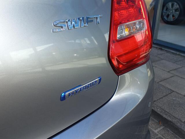 Suzuki SWIFT 1.2 Style Smart Hybrid Navigatie/ Cruise control