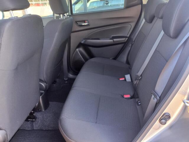 Suzuki SWIFT 1.2 Style Smart Hybrid Navigatie/ Cruise control