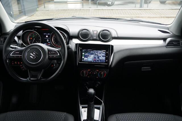 Suzuki SWIFT 1.2 Select Smart Hybrid + LED / CAMERA / DODEHOEKDETECTIE