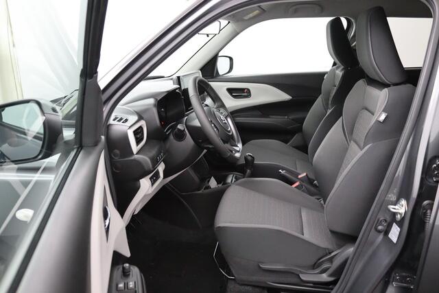 Suzuki SWIFT 1.2 Select Smart Hybrid | ¤2300 Korting | | Nieuwe Auto | Direct Leverbaar | Stoelverwarming | Keyless Entry | Grootscherm Navigatie |