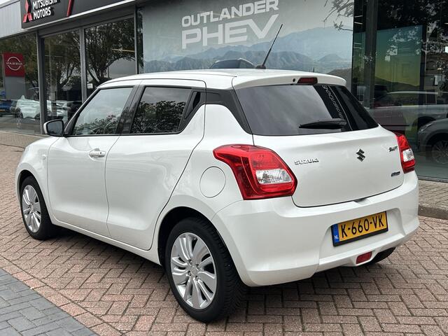 Suzuki SWIFT 1.2 Select Smart Hybrid | Achteruitrijcamera | Stoelverwarming | Carplay