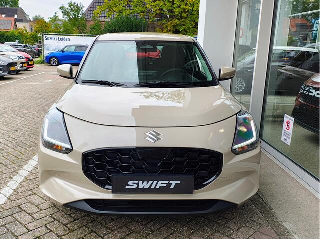 Suzuki SWIFT 1.2 STYLE SMART HYBRID AUTOMAAT Beschikbaar! | Met 6 JAAR GARANTIE! |