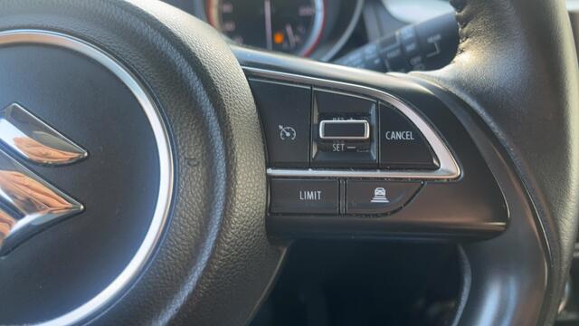 Suzuki SWIFT 1.2 Style Smart Hybrid