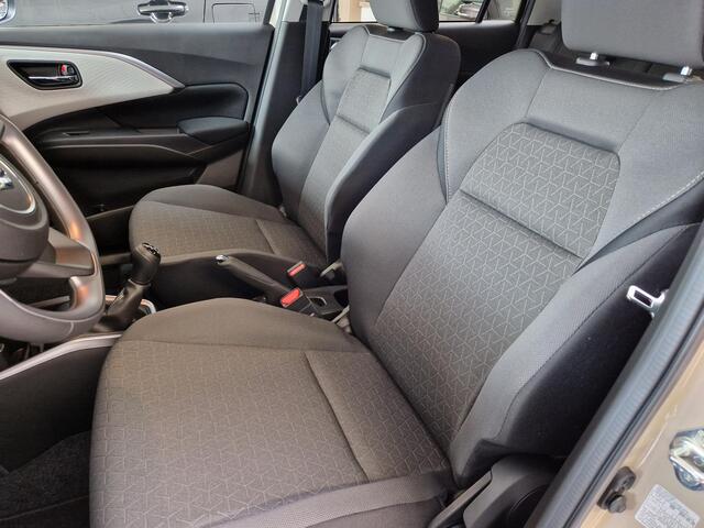 Suzuki SWIFT 1.2 Style Smart Hybrid | Black Rhino pack