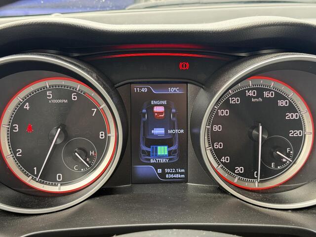 Suzuki SWIFT 1.2 Stijl Smart Hybrid **NAVIGATIE/ STOELVERWARMING/ KEYLESS/ ADAPTIEF CRUISE CONTROL/ 36 MAANDEN GARANTIE**