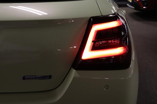 Suzuki SWIFT 1.2 Automaat Select Smart Hybrid | Adaptive-cruise | Navigatie | Parkeerhulp | Apple Carplay & Android Auto | Camera | Parkeerhulp | Keyless | Dodehoekdetectie